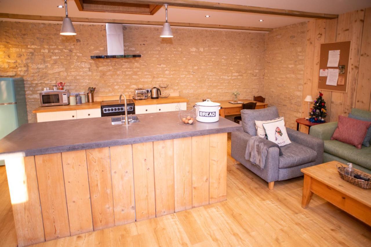 Converted Barn House - Oxford, Cotswolds *